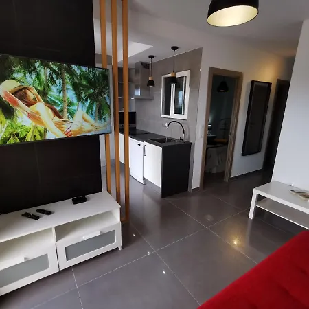 Vivaldi Apartment *